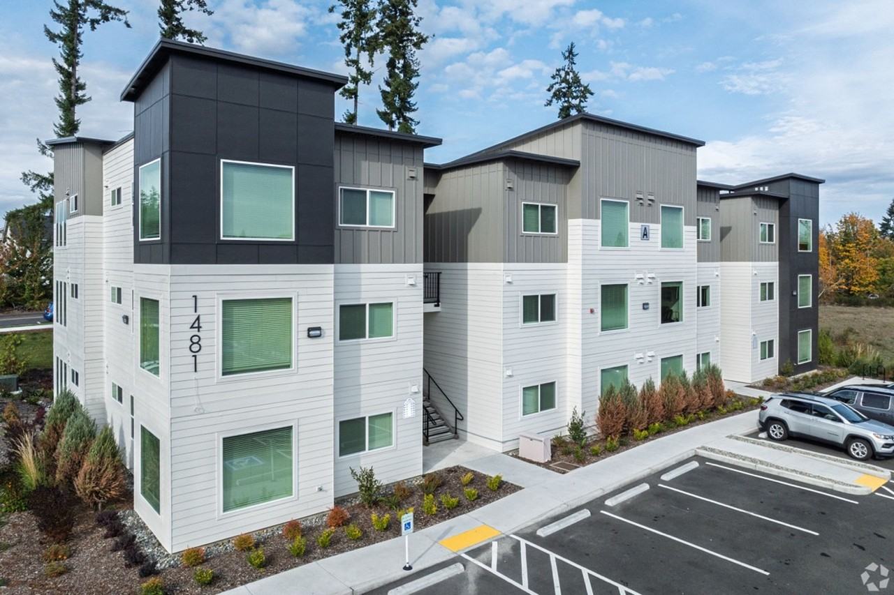 Blueberry Apartments - Photo 2 of 50