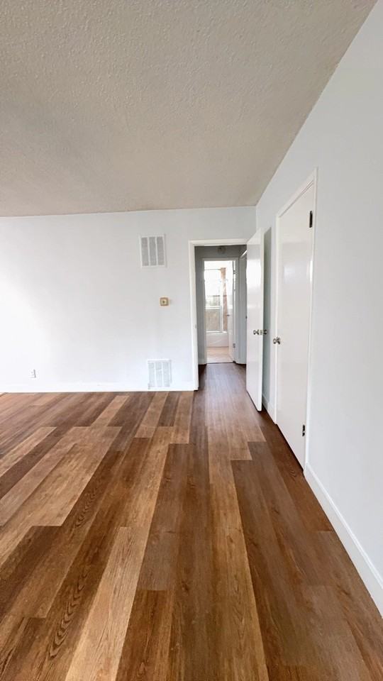 823-825 Fairview Ave. - Photo 4 of 20