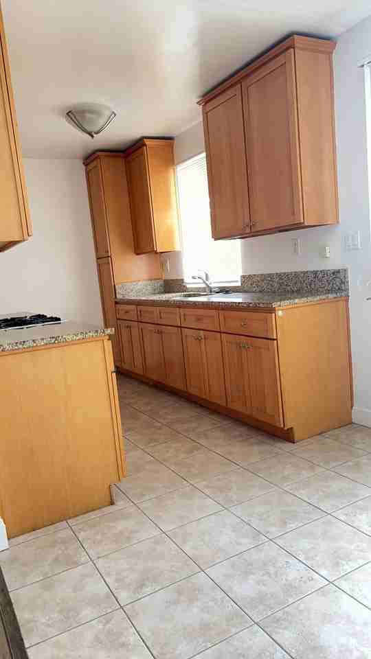 823-825 Fairview Ave. - Photo 7 of 20