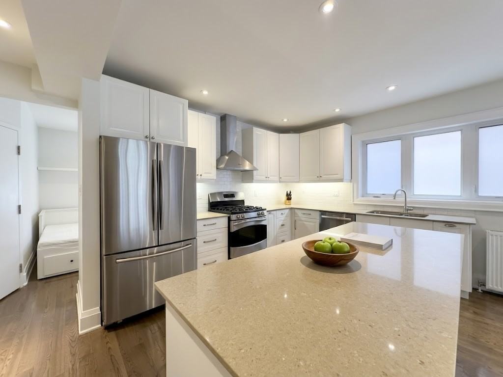 117 Chaplin Cres #MAIN - Photo 2 of 16