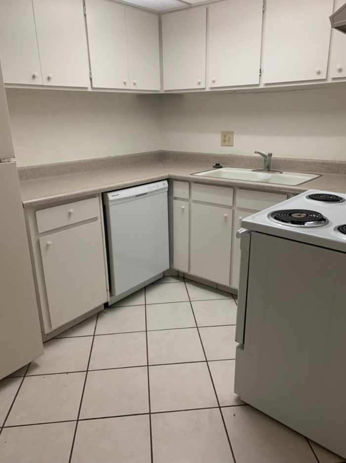 3230 E Pinchot Ave #12 - Photo 6 of 13