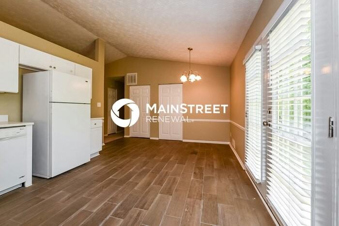3275 Creekwood Dr - Photo 6 of 15