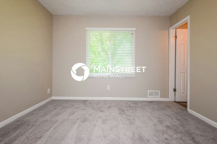 3275 Creekwood Dr - Photo 7 of 15