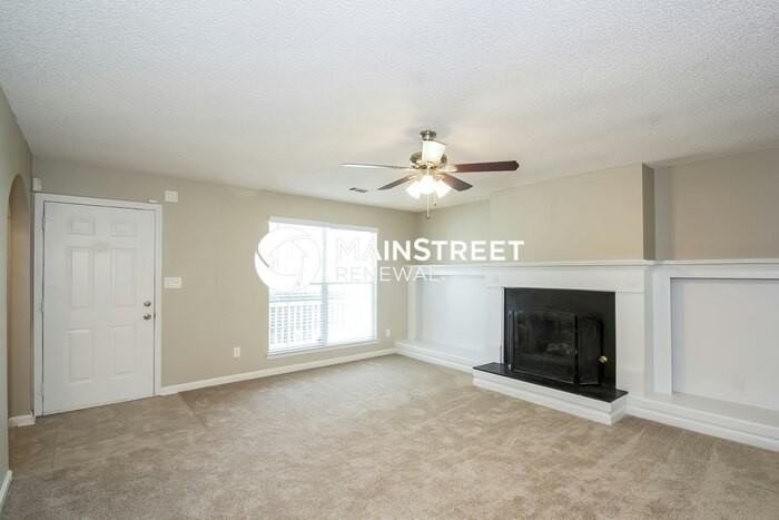 703 Hynds Springs Dr - Photo 3 of 15