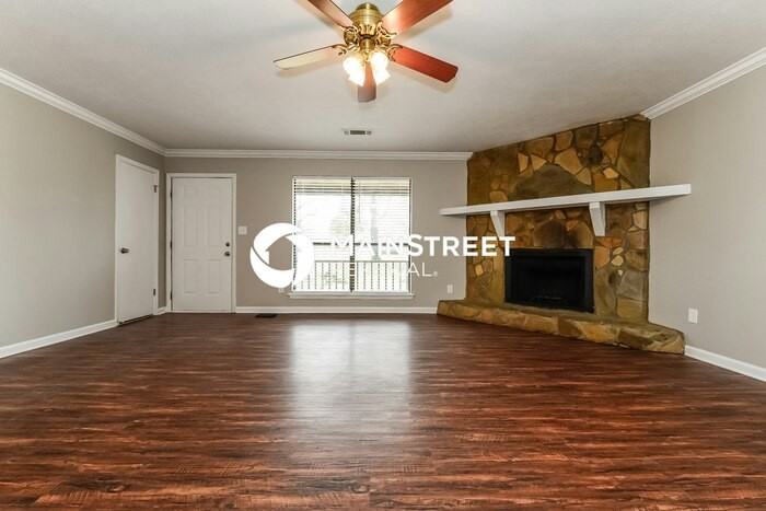 135 Summertown Dr - Photo 3 of 15