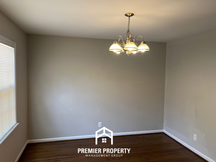 2457 Jamestown Dr - Photo 7 of 29