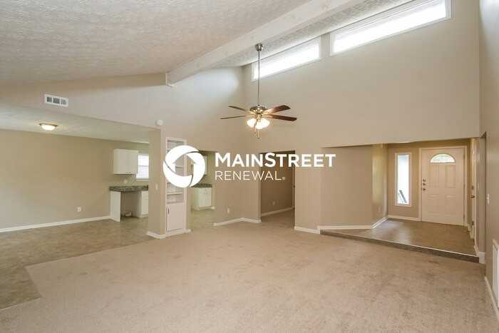 3017 Medina Dr - Photo 4 of 15