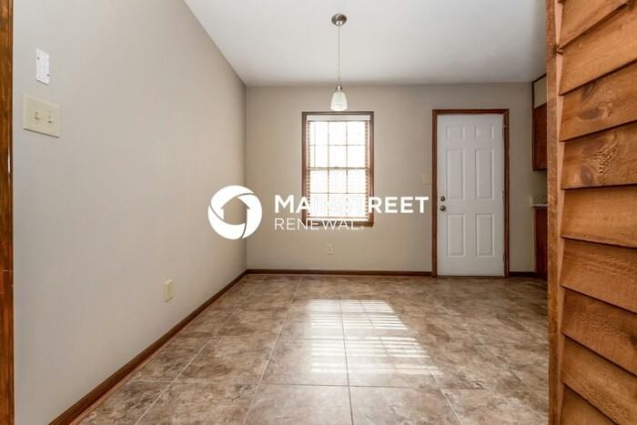 1274 Classic Dr Ne - Photo 6 of 16