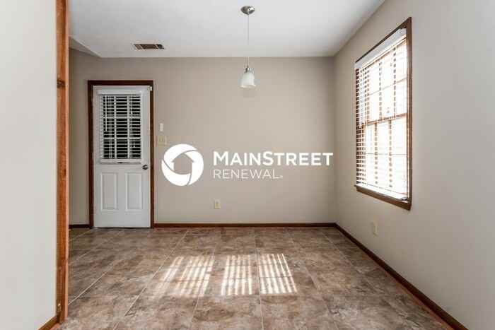 1274 Classic Dr Ne - Photo 7 of 16