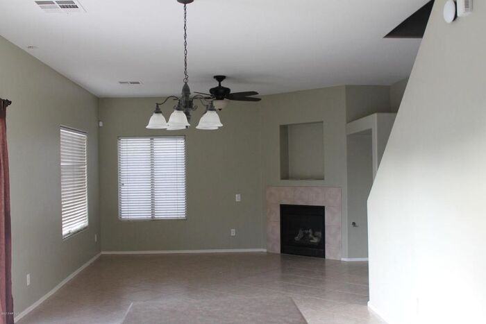 2012 S 85th Ln - Photo 3 of 18
