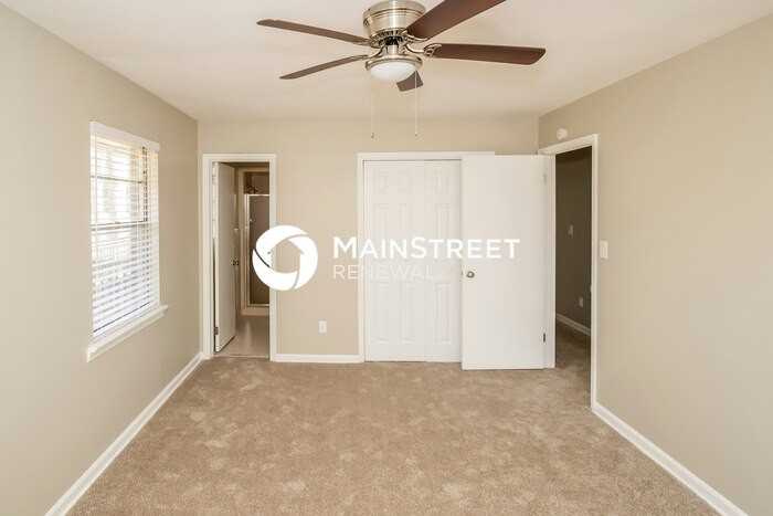 5712 Oakhill Dr - Photo 7 of 10