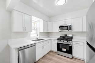 1237 Berkeley St - Photo 1 of 1