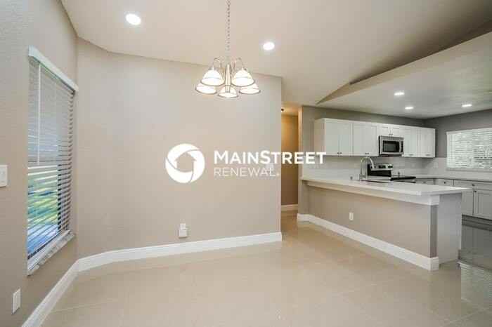 5551 Benton St - Photo 6 of 16