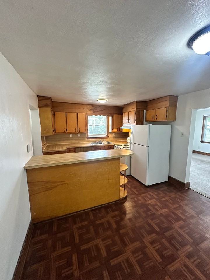 2400 Ballentine Blvd - Photo 7 of 15