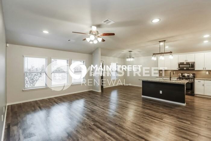 131 Valiant Ridge Trl - Photo 4 of 16