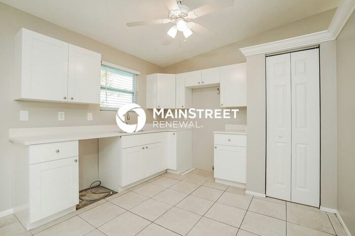 1206 Ne 5th Pl - Photo 6 of 16
