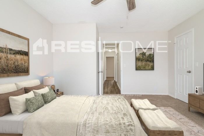 8520 Nw 92nd St - Photo 7 of 17