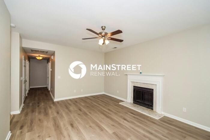 105 King Valley St - Photo 4 of 16