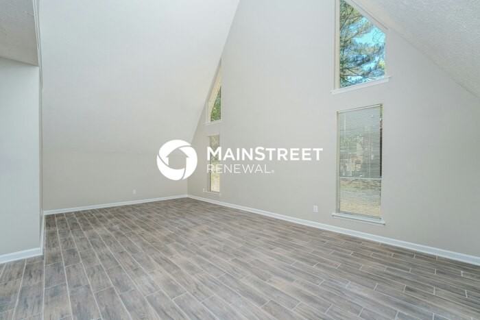 6635 Autumn West Dr - Photo 5 of 15