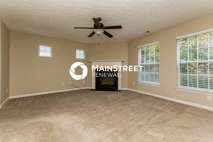 207 Topaz Dr - Photo 3 of 15