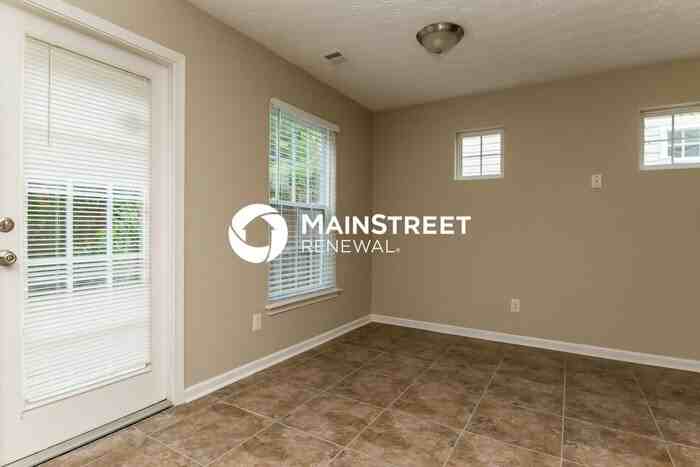 207 Topaz Dr - Photo 5 of 15