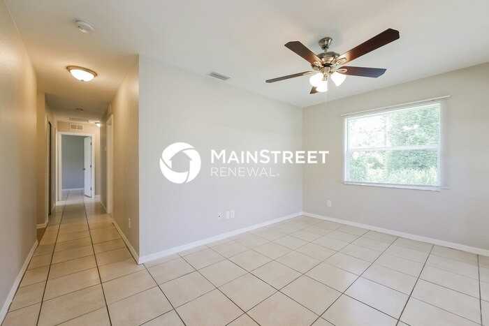 718 Sunrise Blvd - Photo 4 of 16