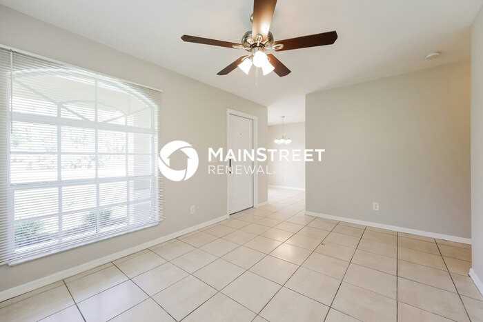 718 Sunrise Blvd - Photo 5 of 16