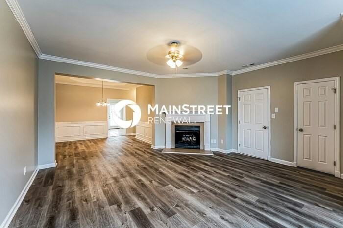 1008 Lexington Dr - Photo 3 of 16