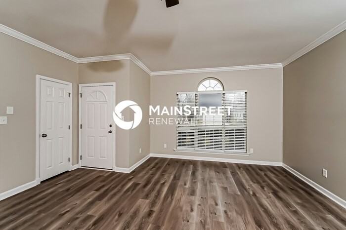 1008 Lexington Dr - Photo 4 of 16