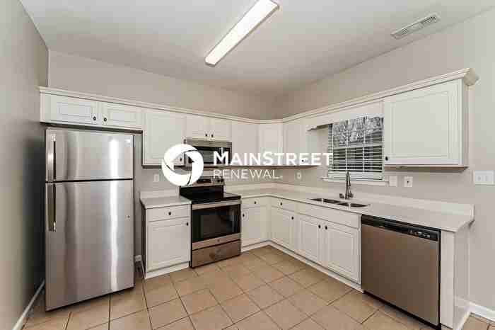 1008 Lexington Dr - Photo 7 of 16