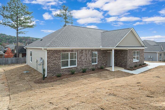 580 Woodland Cir - Photo 4 of 45