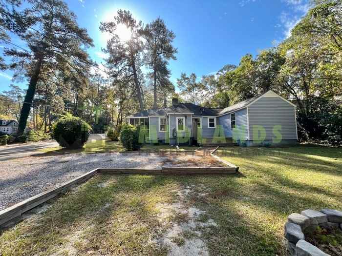 2899 Forest Dr - Photo 2 of 37