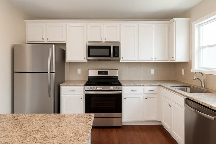 555 S Ohio Ave #202 - Photo 2 of 6