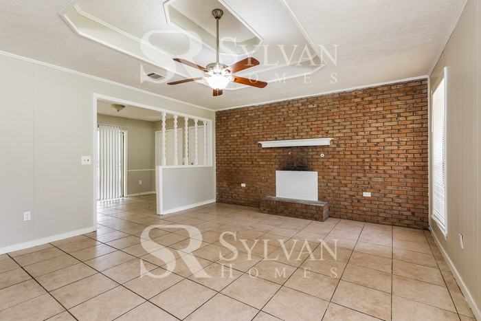 4946 Hanging Oak Dr - Photo 5 of 16
