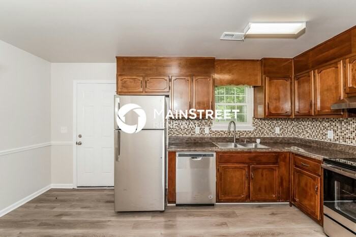 6469 Chrissy Dr - Photo 6 of 16