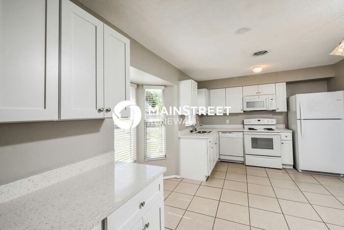 376 Yeager St - Photo 7 of 16