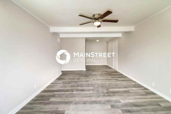 5780 Truelson Dr - Photo 3 of 16