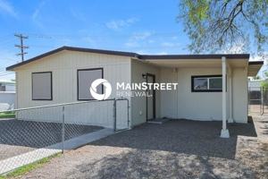 featured image of 1727 S Winstel Ave