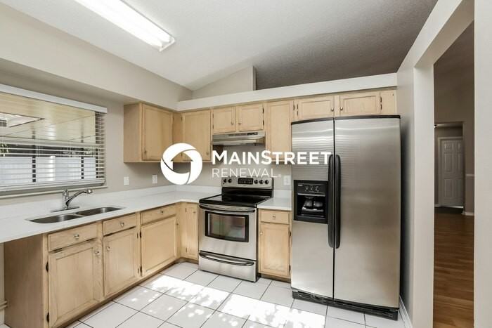 618 Queensbridge Dr - Photo 7 of 16