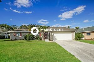 featured image of 2425 Woodland Cir
