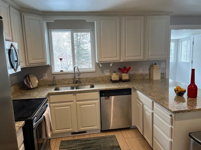 3058 W Don Francisco Dr - Photo 5 of 26