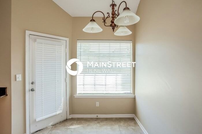 7077 Millers Glen Way - Photo 6 of 18