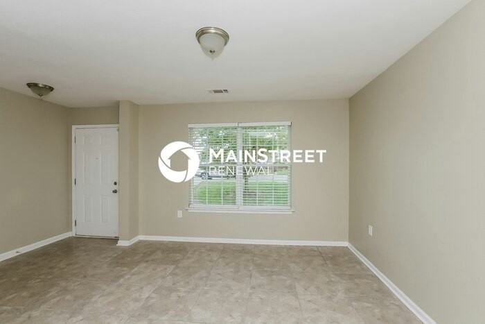 4537 Oakburn Dr - Photo 4 of 15