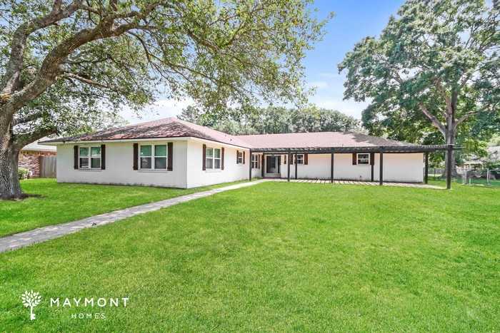 1709 Richardson Rd - Photo 4 of 14