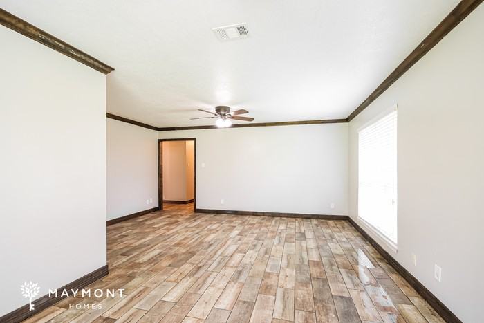 1709 Richardson Rd - Photo 5 of 14