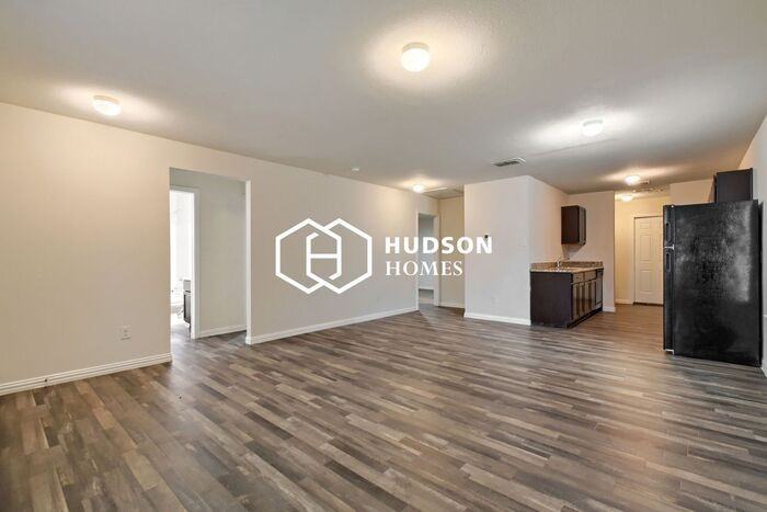 1605 E Morphy St - Photo 5 of 16