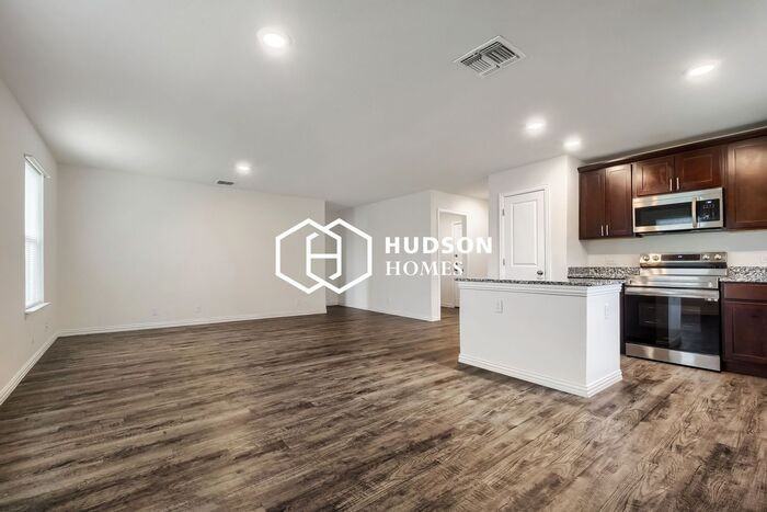 5334 Natho St - Photo 5 of 16