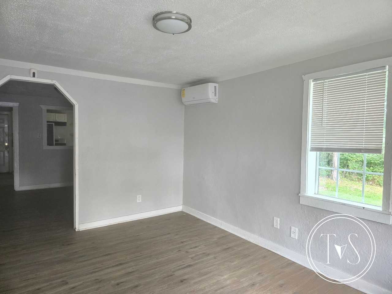 17 Dutton St - Photo 3 of 16