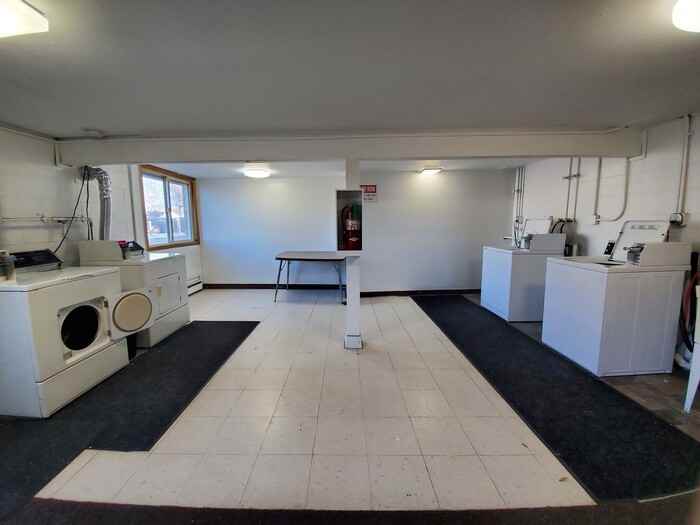 1116 19th Ave S #16 - Photo 2 of 9