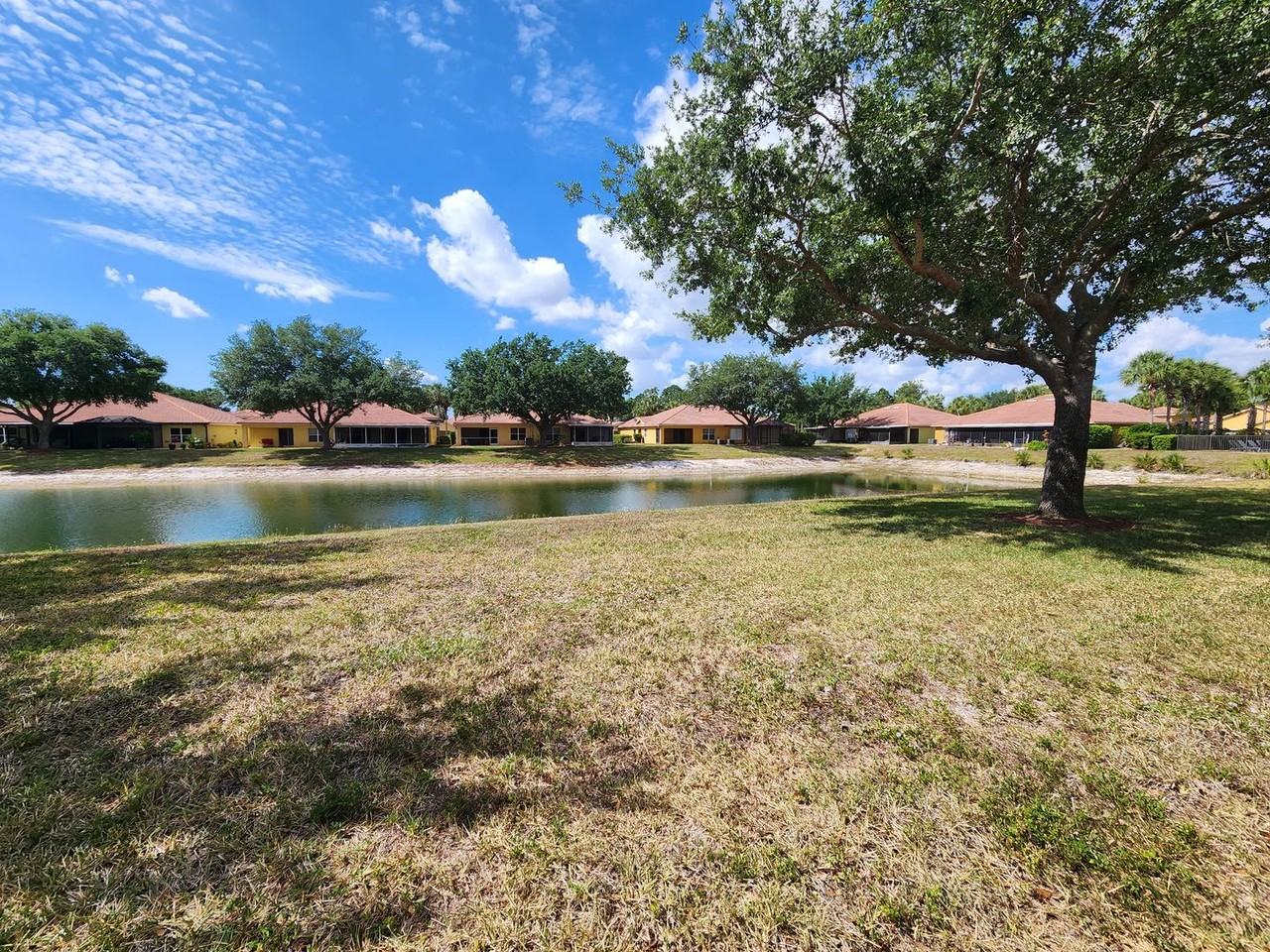 18261 Minorea Ln - Photo 4 of 24